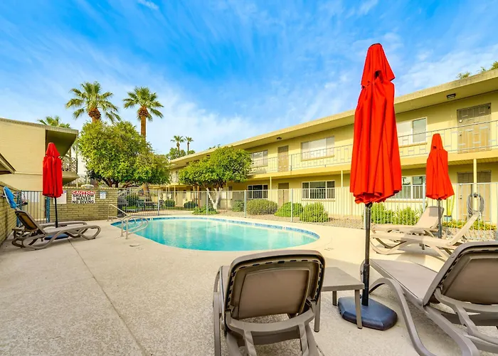 Walk To Old Town: Chic W/ Pool! *