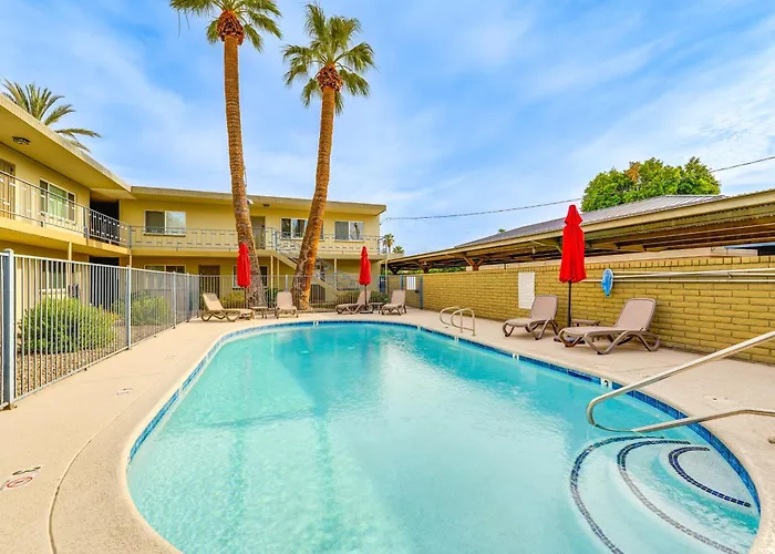 Walk To Old Town: Chic W/ Pool! Scottsdale