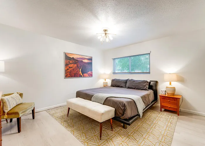 Walk To Old Town: Chic W/ Pool! * Scottsdale